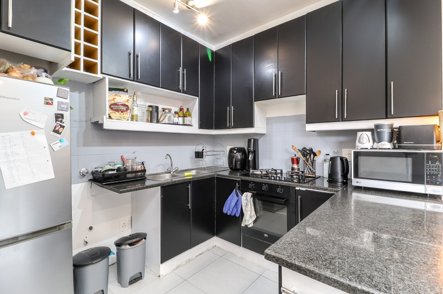To Let 2 Bedroom Property for Rent in Claremont Western Cape
